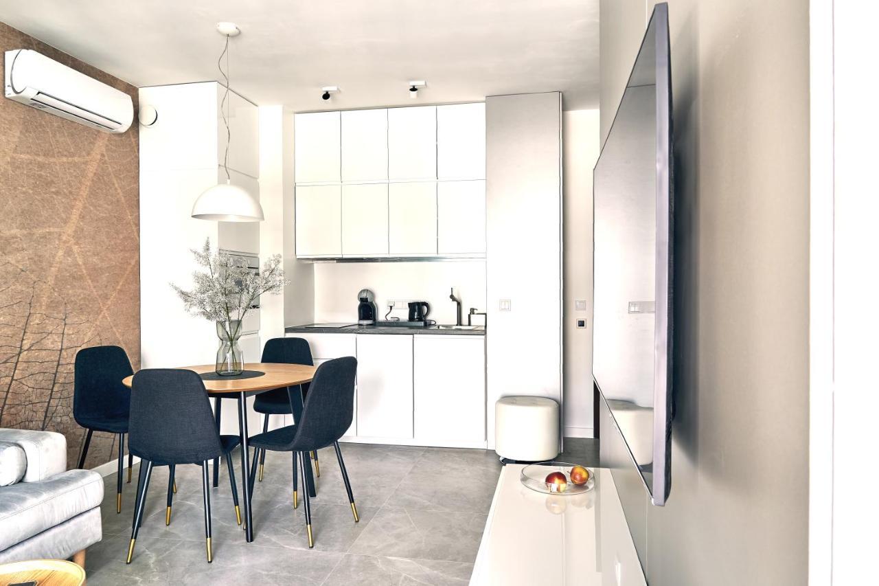 Mennica Residence Suite Apartments ワルシャワ エクステリア 写真