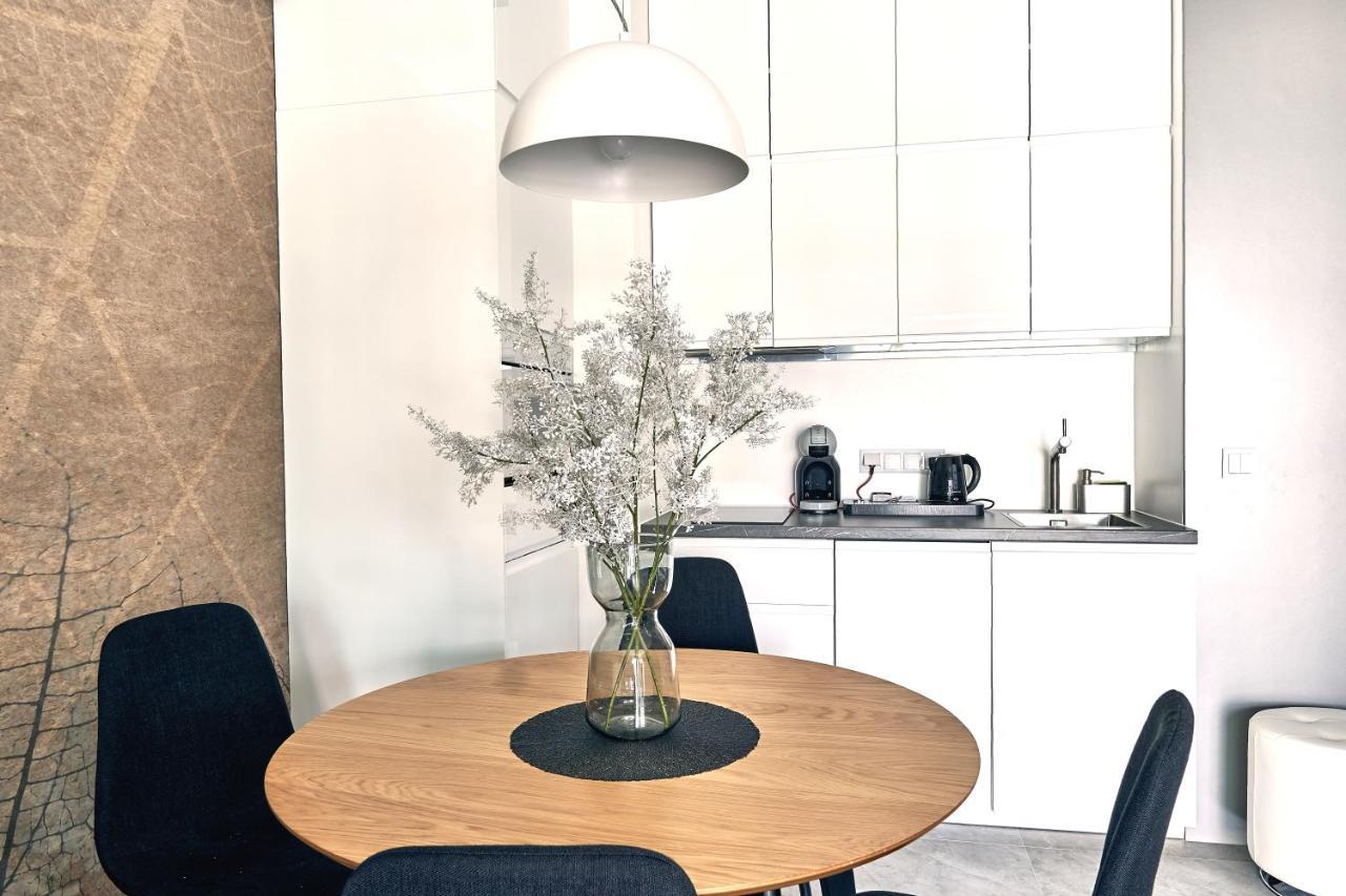 Mennica Residence Suite Apartments ワルシャワ エクステリア 写真